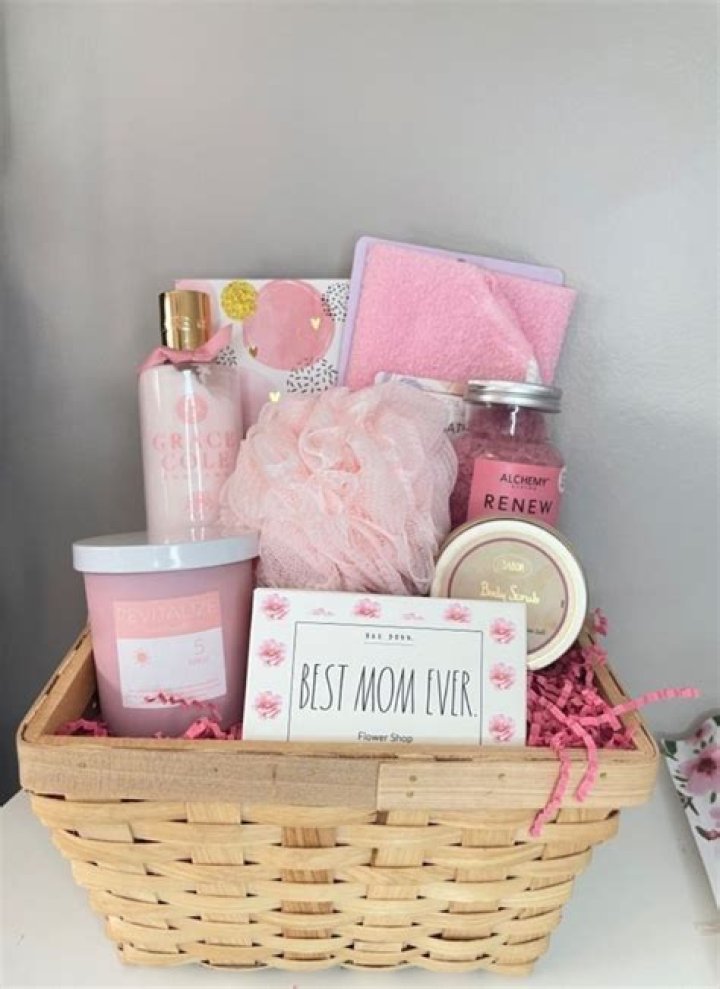 16 best Mother's Day hampers to treat your mum to this Mothering Sunday