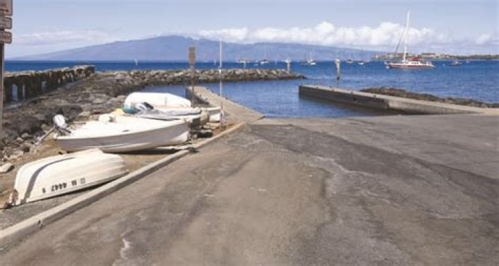 A quiet day at Mala Wharf | News, Sports, Jobs