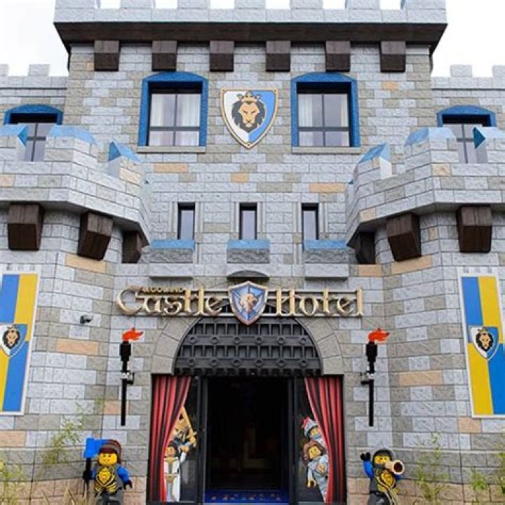 A stay in the new LEGOLAND Castle Hotel