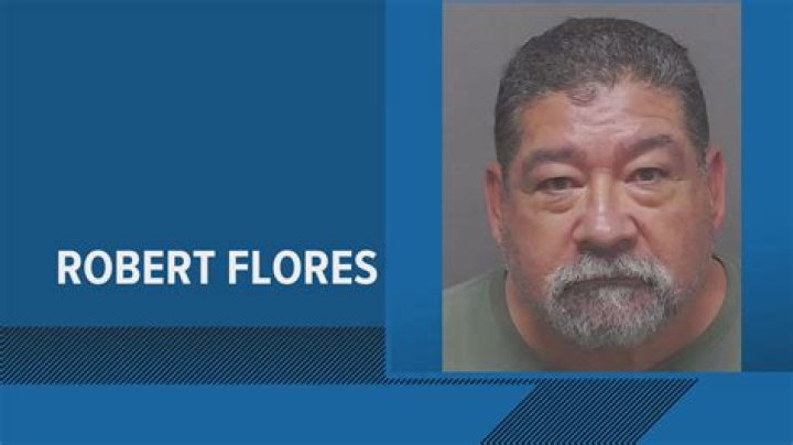 About Robert Flores’ Wealth