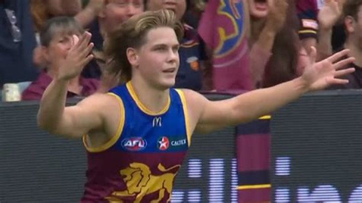 AFL news 2023: Will Ashcroft kicks ridiculous Goal of the Year contender as Brisbane Lions thump Fremantle Dockers