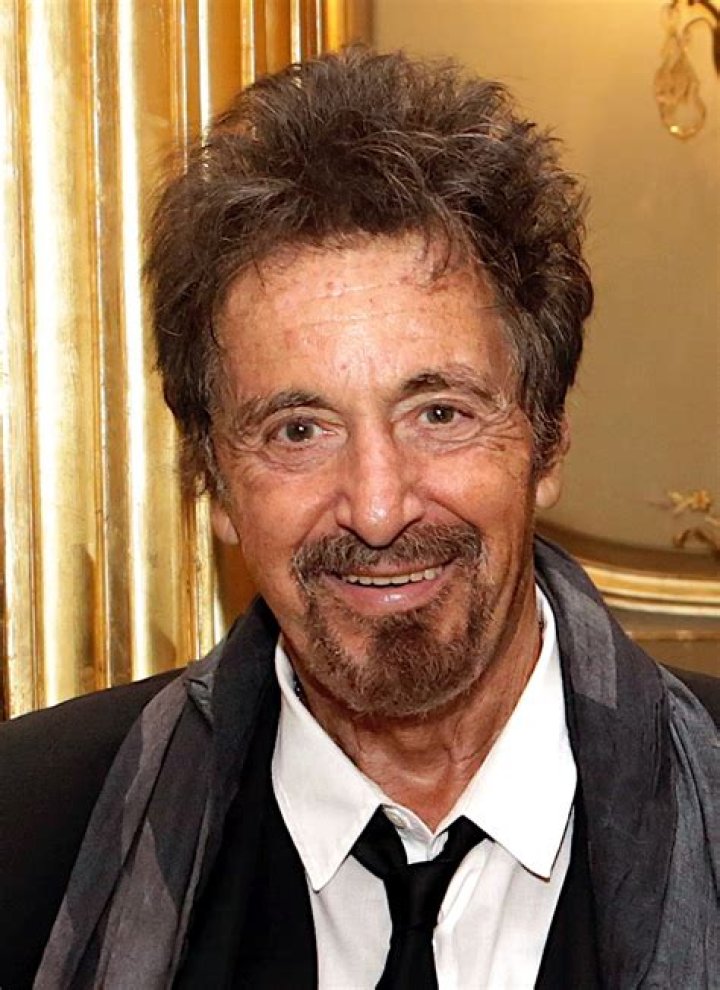 Al Pacino Biography, Net worth, Wife or Girlfriend and Children, How tall is he?