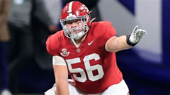 Alabama C Seth McLaughlin, 8 others enter transfer portal