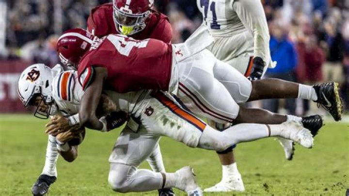 Alabama defensive players Kool-Aid McKinstry and Chris Braswell declare for NFL draft