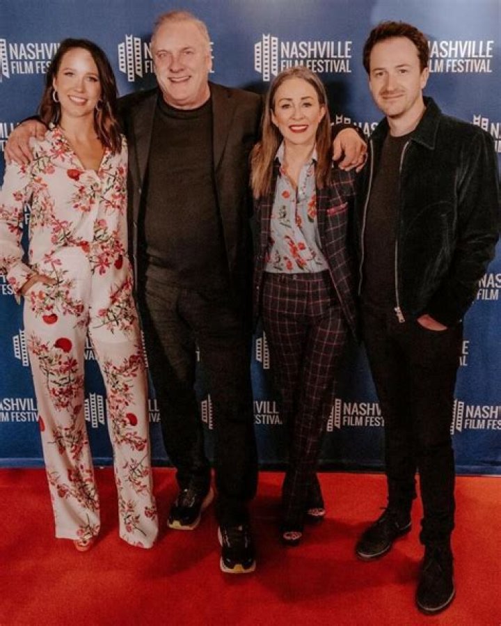 Alexa Dellanos – Bio, Age, Height, Net worth, Parents and Family Facts