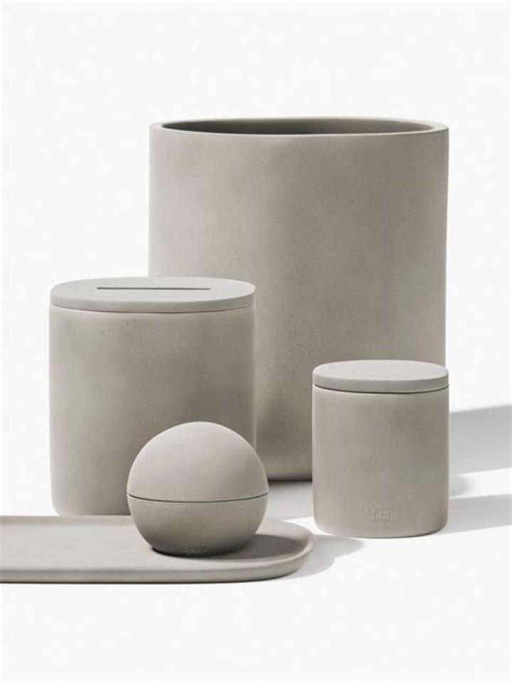 Amazon's $35 bathroom set is so similar to Kim Kardashian's $350 homeware