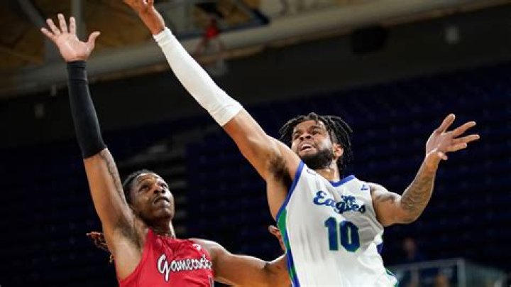 Bell leads Jacksonville against FGCU after 21-point game
