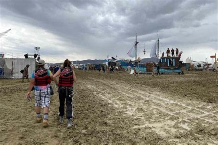 Burning Man Attendees Start Leaving After Muddy Weekend | News