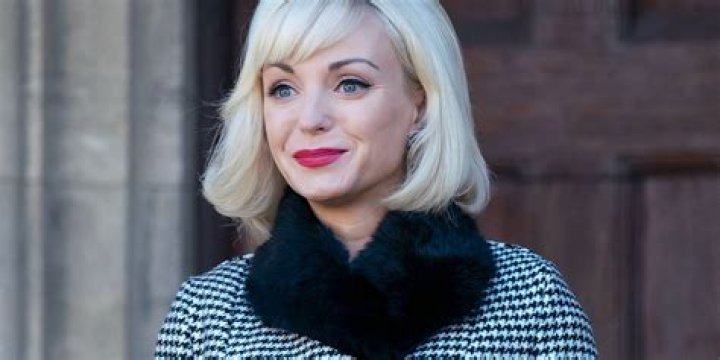 Call the Midwife star Helen George 'wows' fans with completely new hair transformation