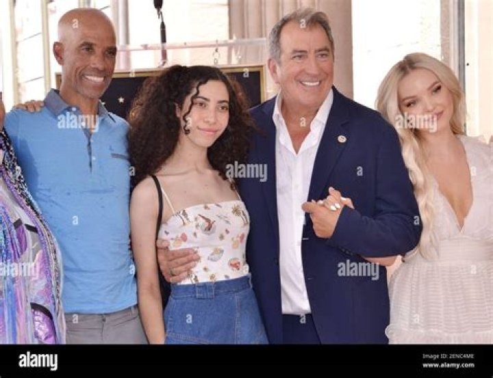 Cameron Boyce – Height, Parents, Girlfriend, Sister, Family, Ethnicity, Gay