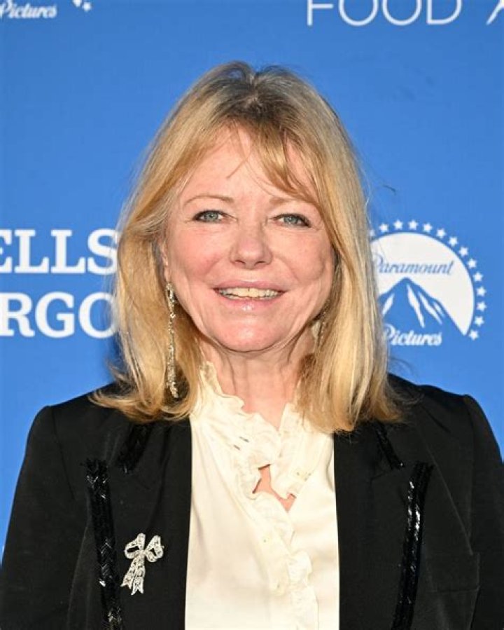 Cheryl Tiegs – Biography, Spouse, Net Worth and Other Interesting Facts