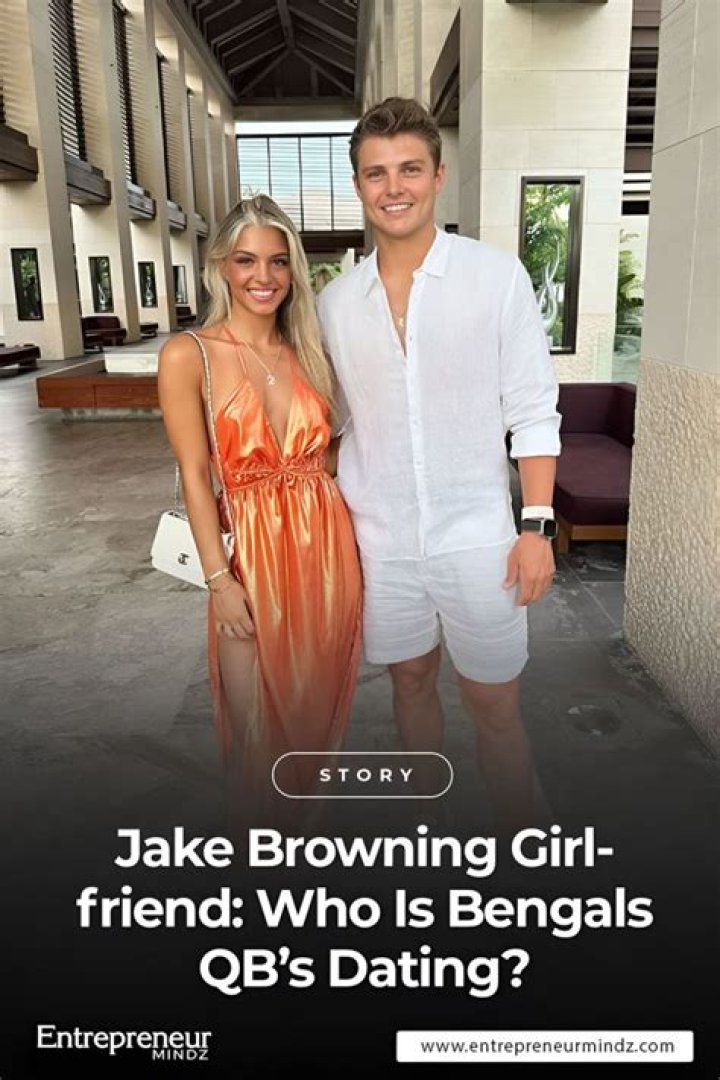 Colin Ford’s bio, height, age, dating, girlfriend, gay