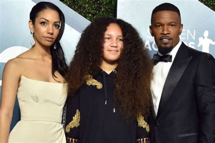 Does Jamie Foxx have a wife? Relationship with Katie Holmes, daughter, gay