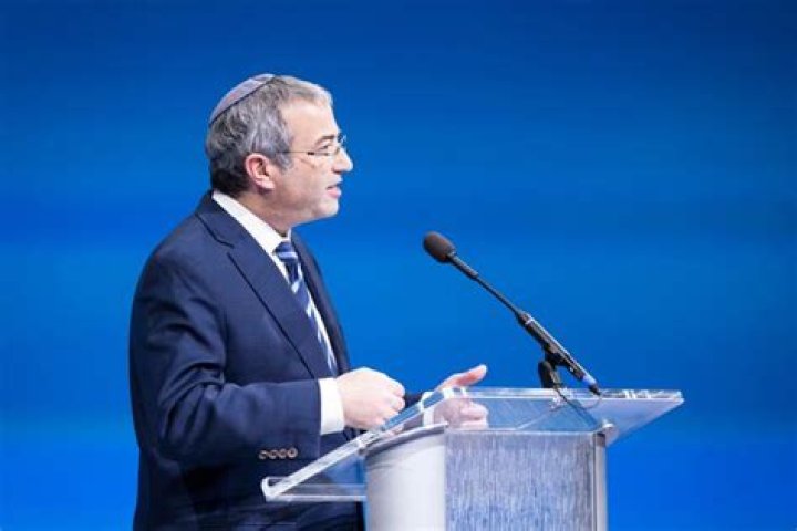 El rabino Ari Berman destaca el poder de una educación basada en los convenios en el foro de BYU