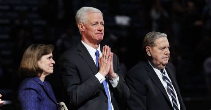Elder Holland announces a new BYU president
