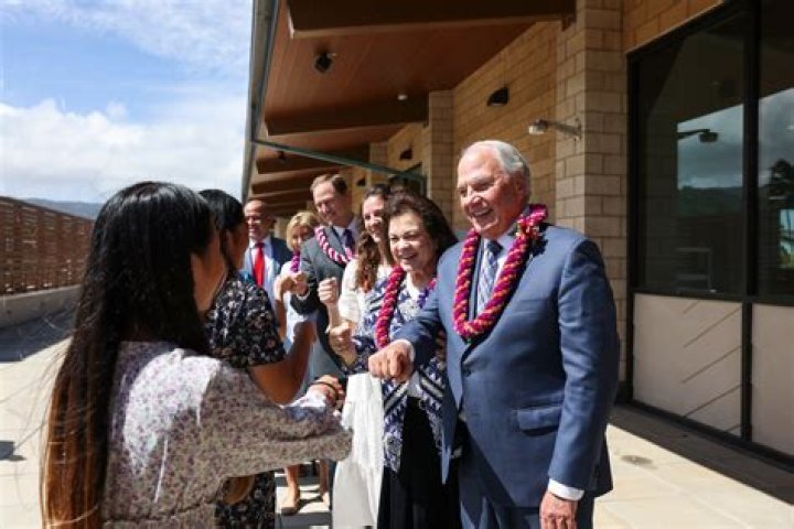 Elder Rasband’s message of love for young adults in Hawaii