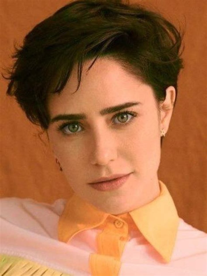 Fernanda Vasconcellos – Biography, History, Age, Weight, Height, Relationships