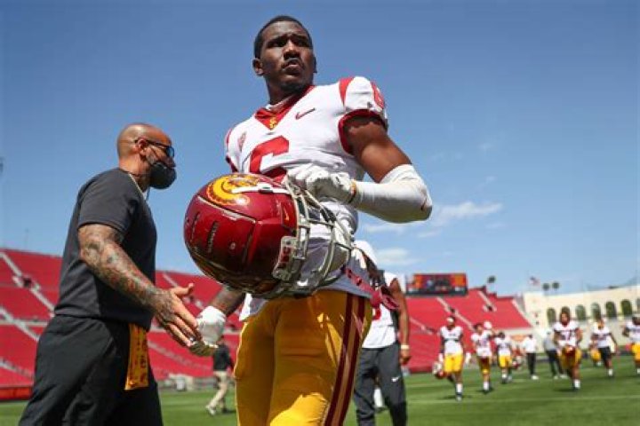 Former USC football player arrested after being accused of raping 2 women