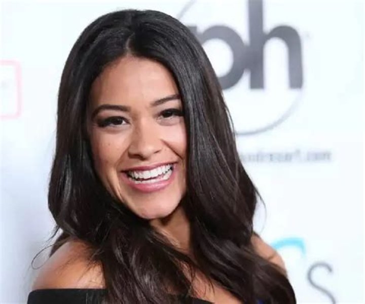 Gina Rodriguez Biography