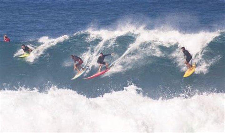 High surf hits West Coast and Hawaii, flooding some areas | News, Sports, Jobs