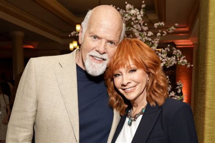How Reba McEntire really feels about stepson's divorce from Kelly Clarkson