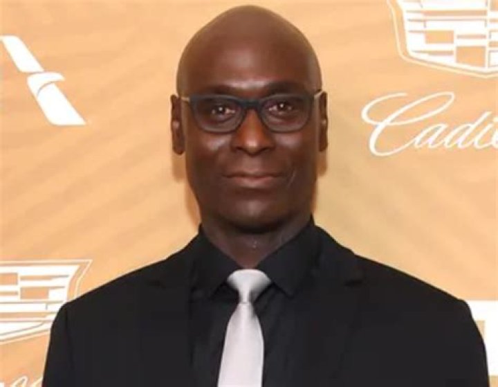 How Tall was Lance Reddick?