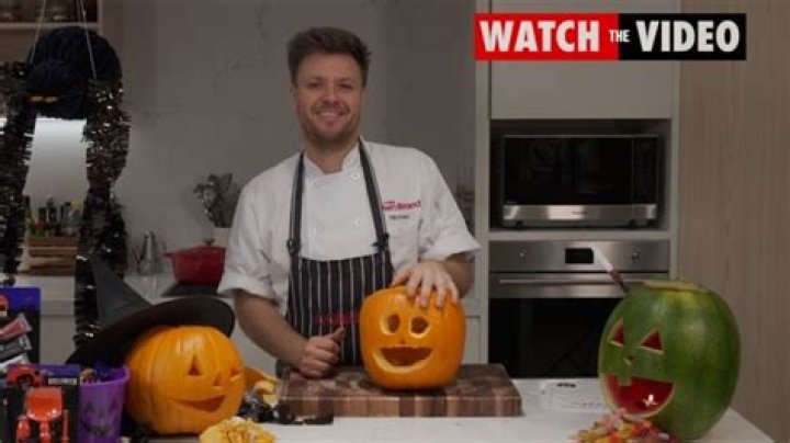 How to carve a Halloween pumpkin with Coles chef Michael Weldon