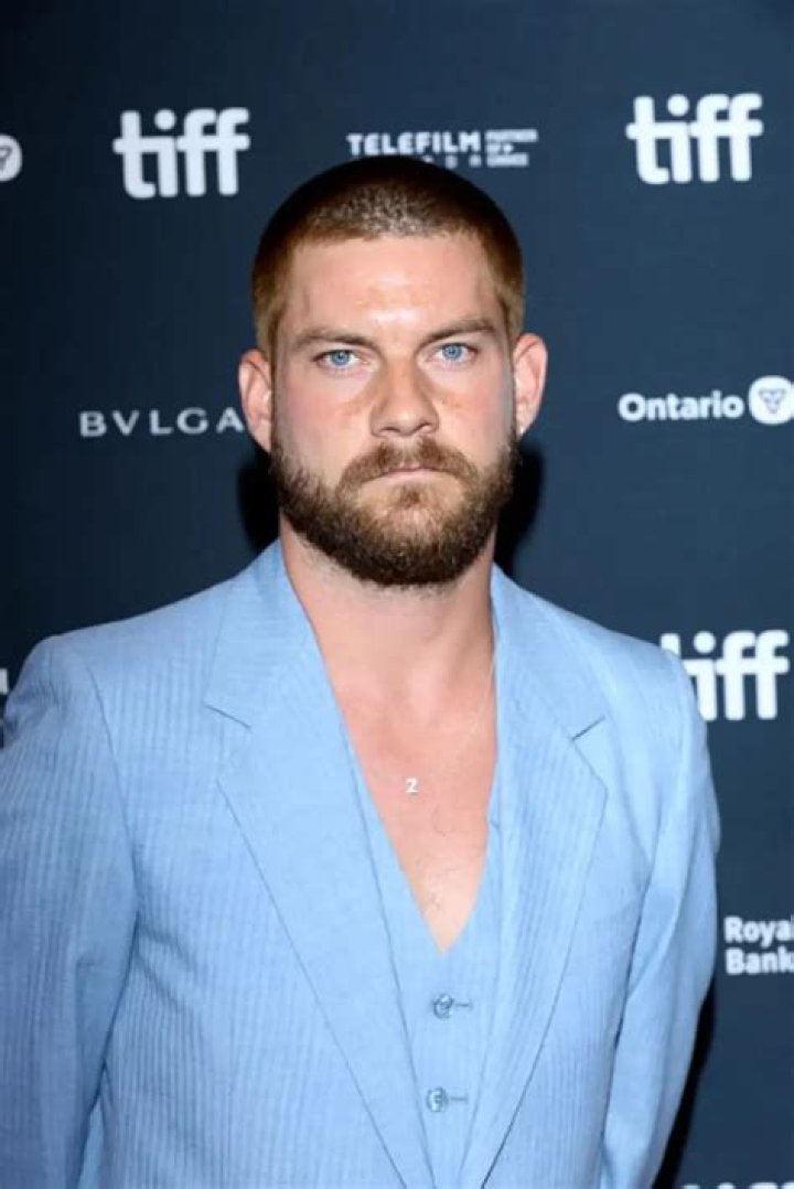Is Jake Weary Gay? Age, Height, Net Worth