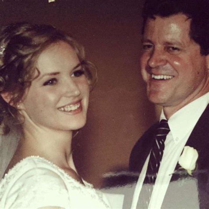 Jaclyn Glenn – Biography, Age, Height, Ex-Boyfriend and Other Important Facts