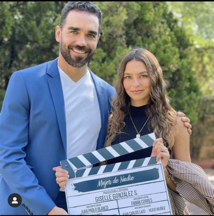 Juanita Arias Biography