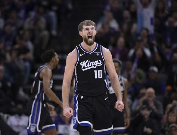 Kings outlast short-handed Magic in double overtime behind triple-double from Domantas Sabonis