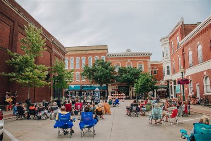 Lee Einck Obituary, Beloved Resident Of Decorah Iowa Has Sadly Passed Away