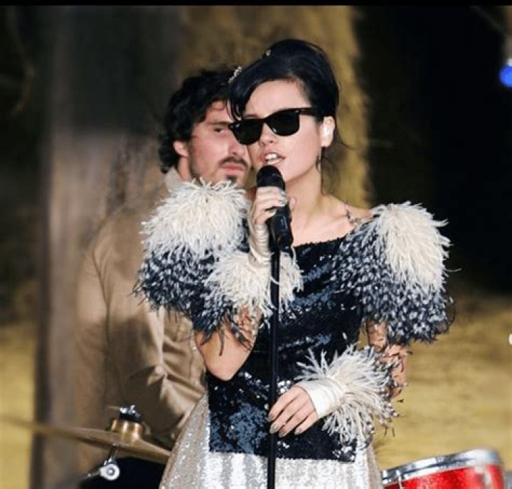 Lily Allen Bio, Age, Parents, Husband, Children, Height