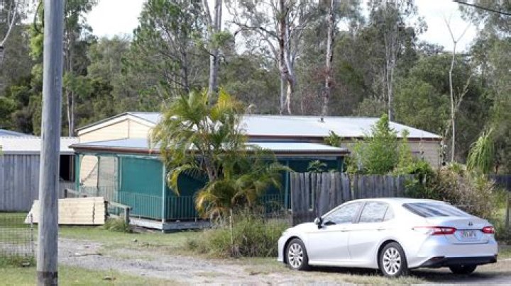 Logan Reserve: Siege locks down suburban street in Brisbane on Thursday