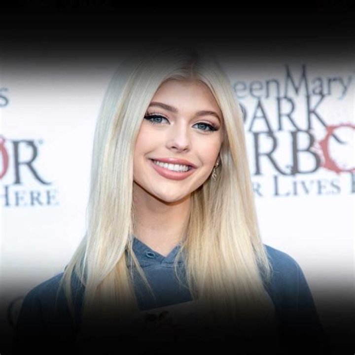 Loren Gray Bio, Family, Career, Boyfriend, History, Net Worth