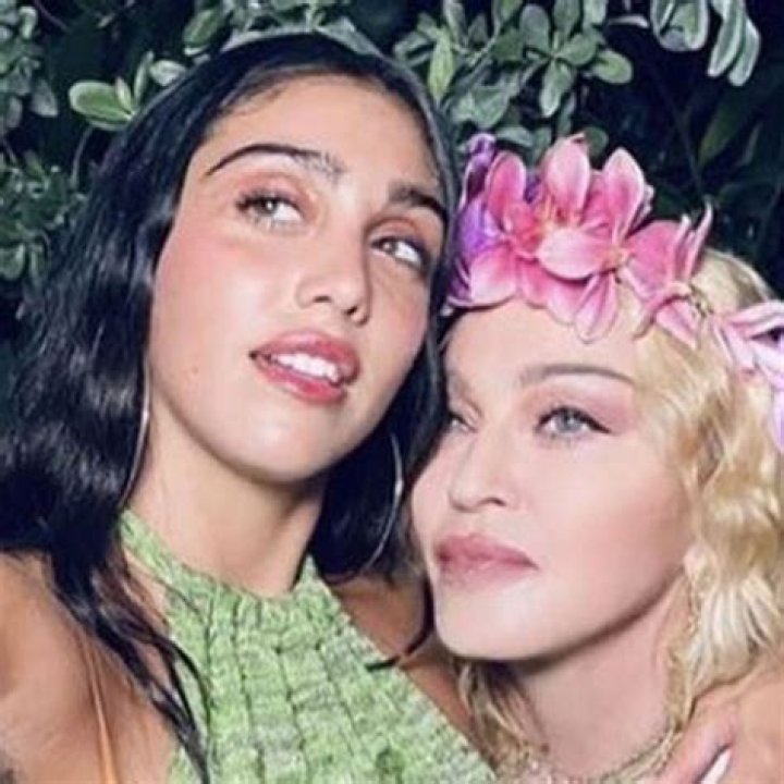 Madonna's daughter Lourdes Leon resembles a goddess in tiny green bikini