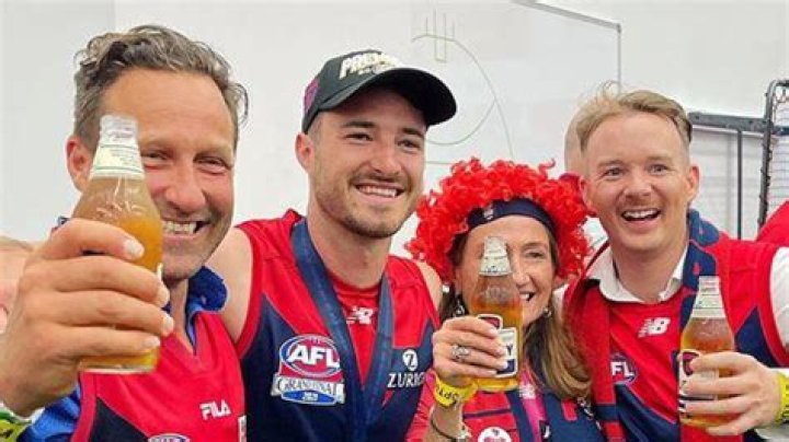 Mark Babbage cops 10-year ban after AFL Grand Final Western Australia border breach