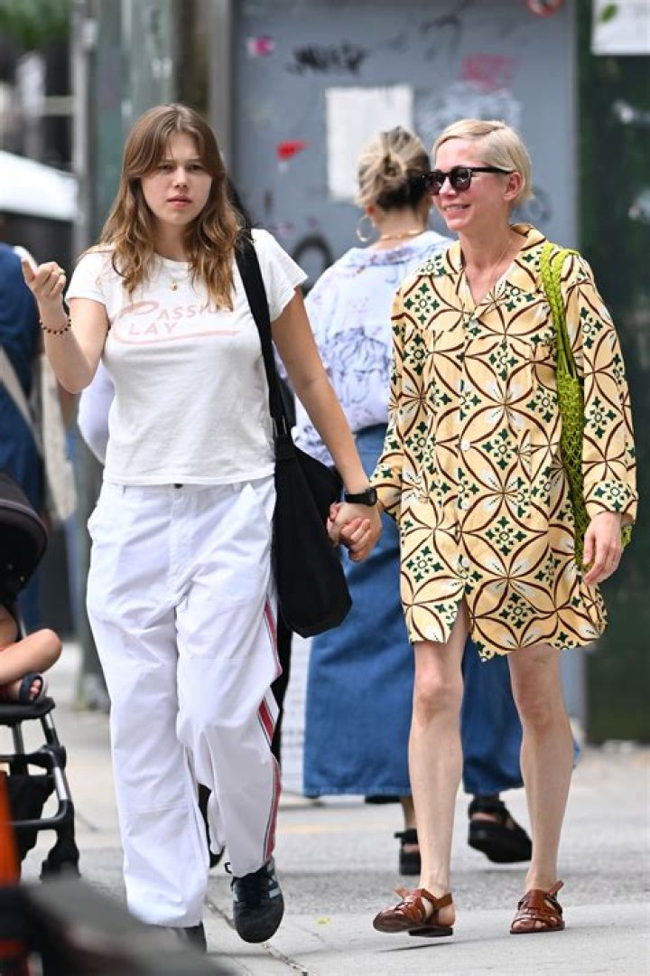 Matilda Ledger wears cute t-shirt with her mum Michelle Williams' face on