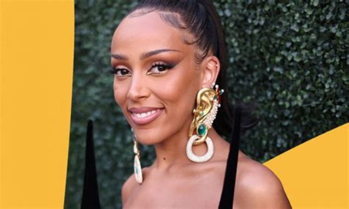 Meet Dumisani Dlamini and Deborah Elizabeth Sawyer