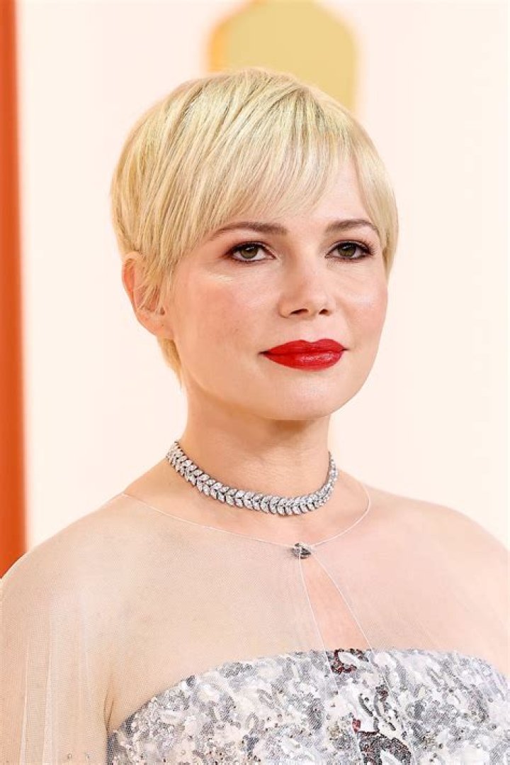 Michelle Williams' new shaven haircut