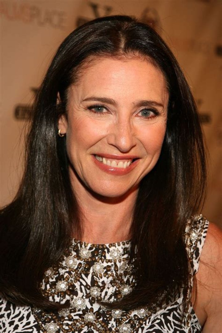 Mimi Rogers Bio, Family, Career, Husband, History, Measurements