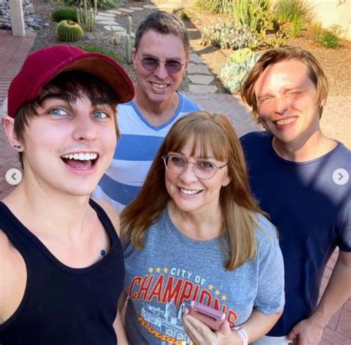 Nat Zang Age, Height, Girlfriend, Family, Net Worth, Find Out If He’s Gay