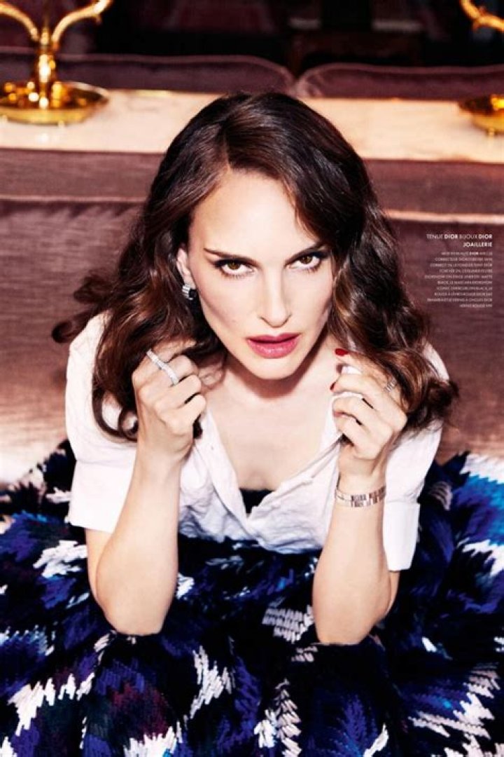 Natalie Portman Photos, Fashion Style, Movies, Interviews and More
