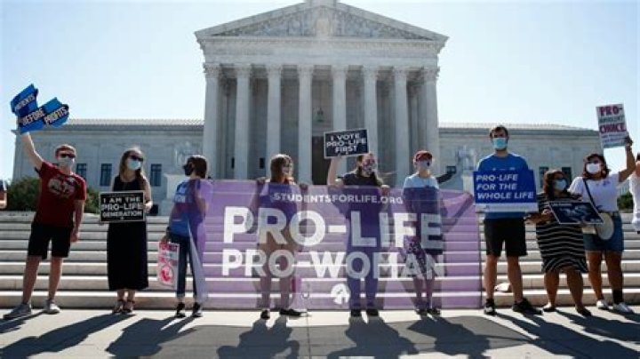 New Texas abortion law pushes women to out-of-state clinics