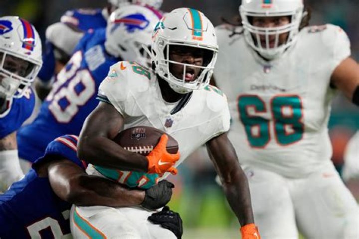 NFL: Josh Allen rallies Bills for 21-14 win over Dolphins