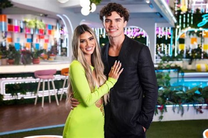 Nicolas Cantu Girlfriend 2022, Who is Nicolas Cantus Girlfriend?