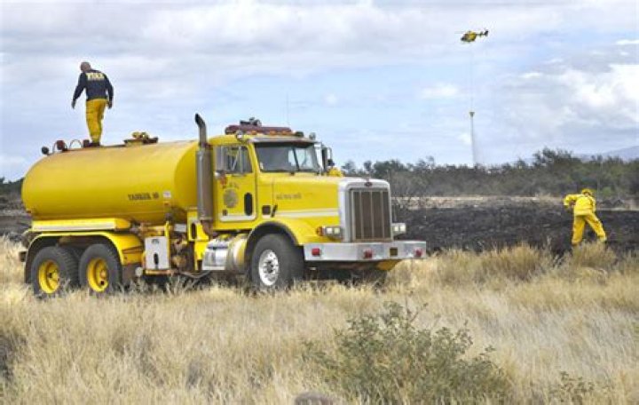 Olowalu businesses see few impacts as 120-acre fire mostly contained | News, Sports, Jobs