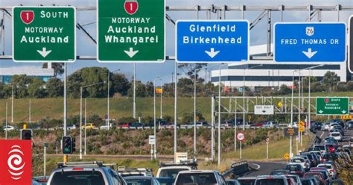 Peak days and hotspots for people travelling revealed