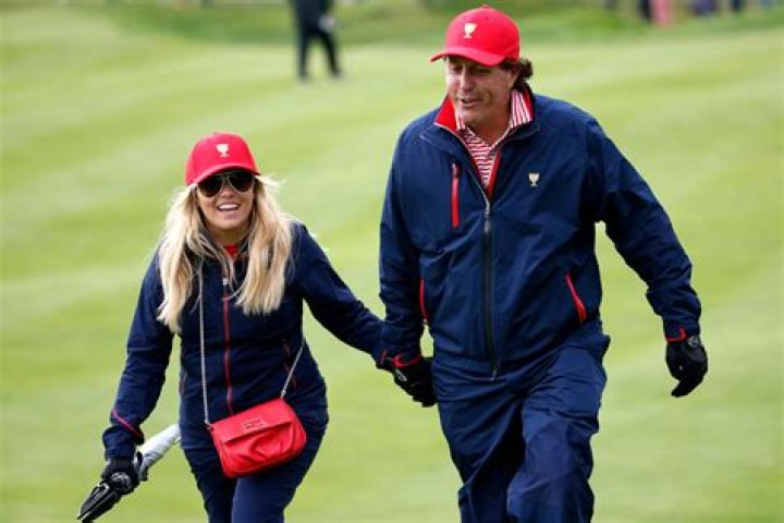 Phil Mickelson Wife: Who is Amy Mickelson?