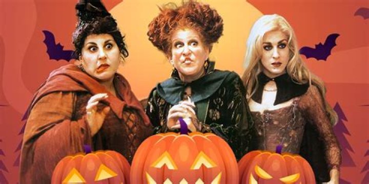 Real-life sisters channel Sanderson sisters from 'Hocus Pocus' for Halloween
